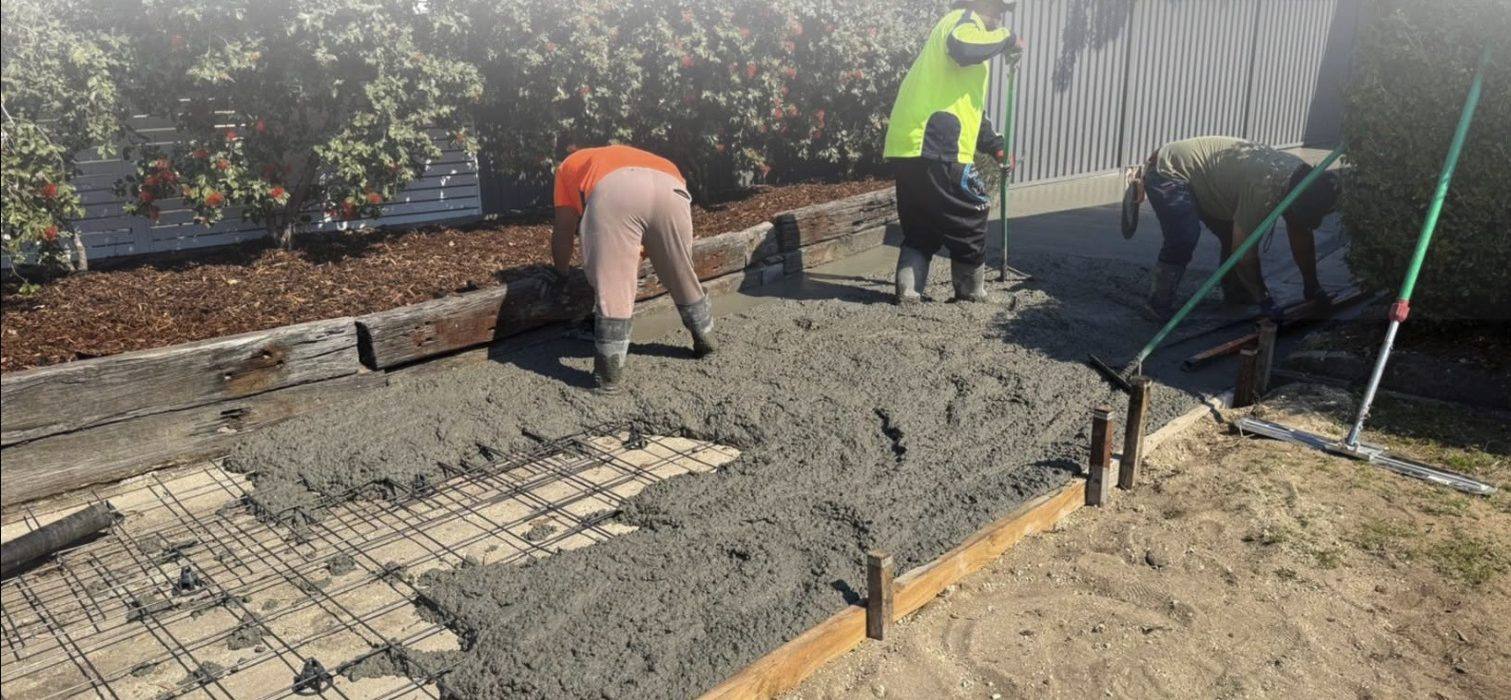 Civil Brothers crew screeding a fresh concrete pour