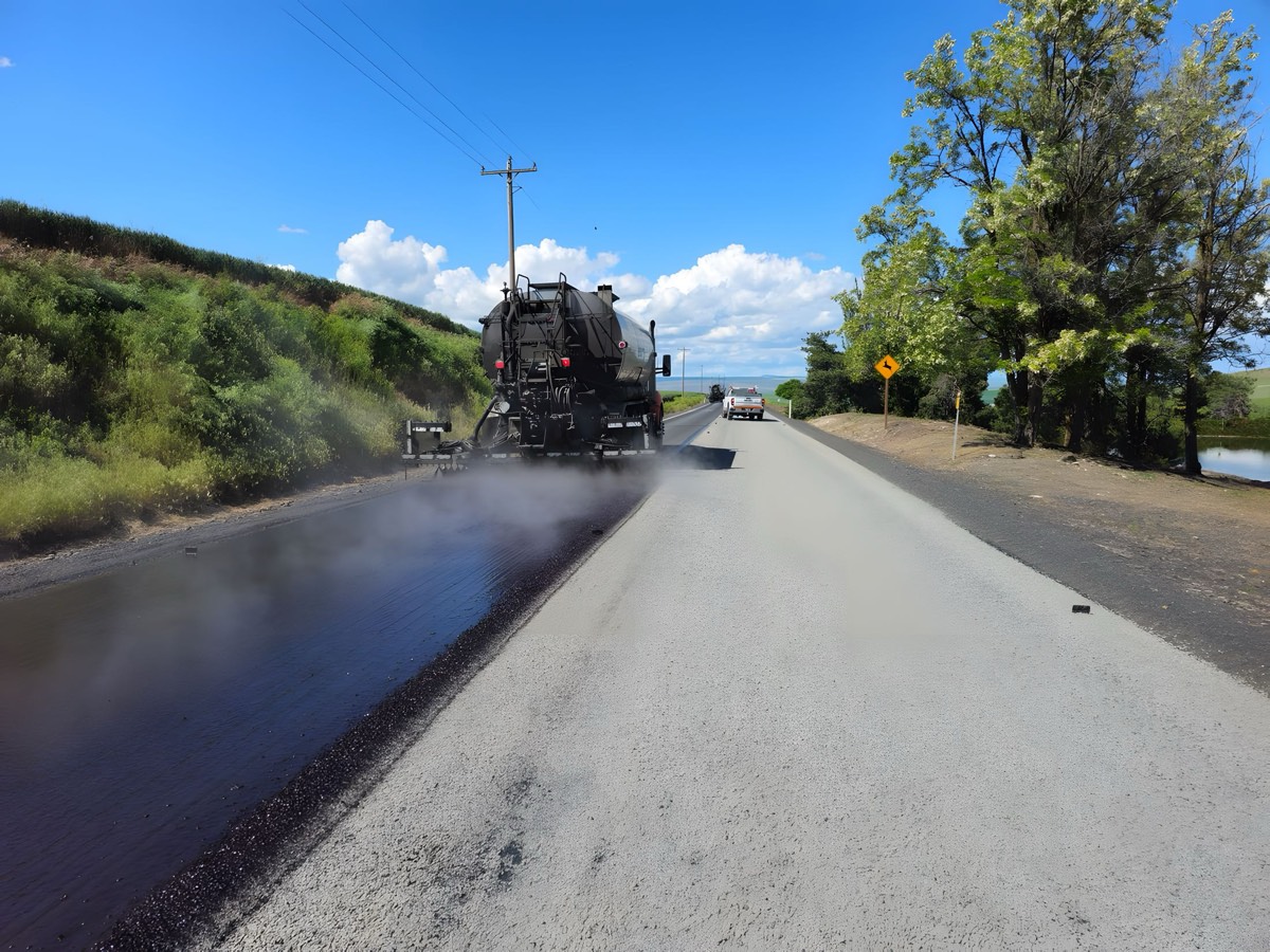 Asphalt Sealcoating